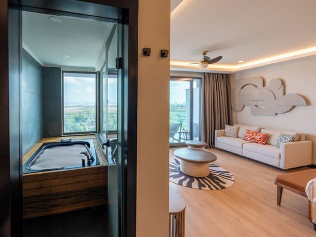 Superior Whirlpool Room Forest View