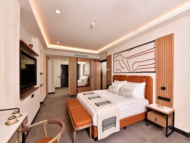 Family Swim Up Suite Sea View