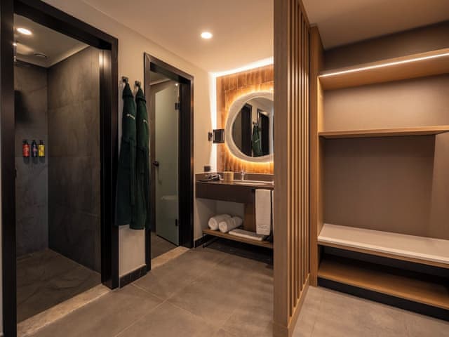 Family Swim Up Suite Sea View