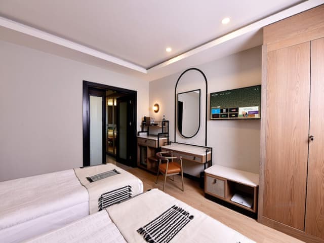 Family Suite Interior View