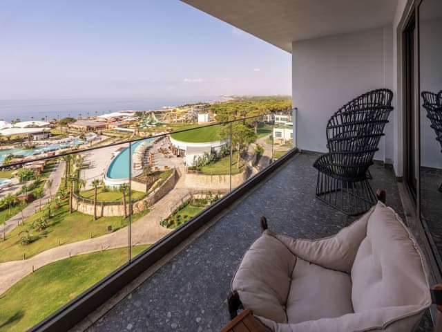 Superior Whirlpool Room Sea View