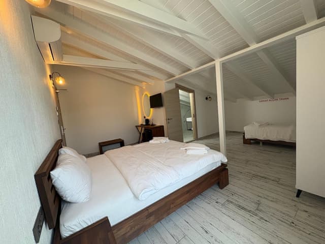 Superior Loft, Balcony, Garden View