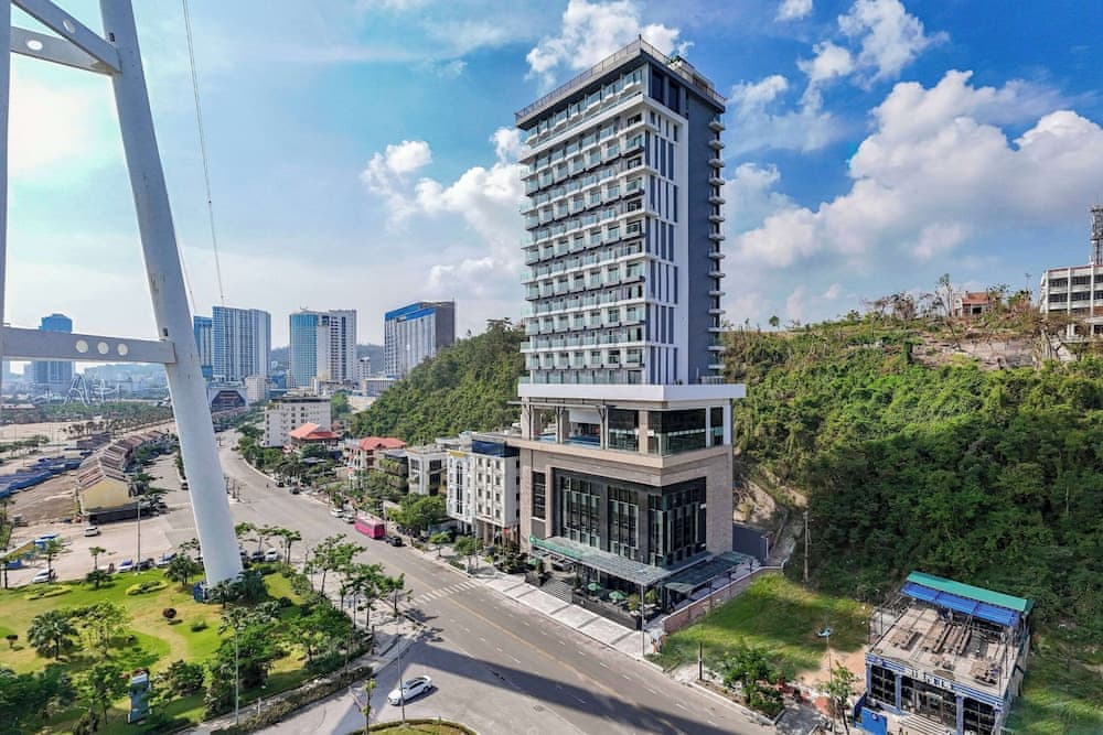 Wyndham Garden Legend Halong