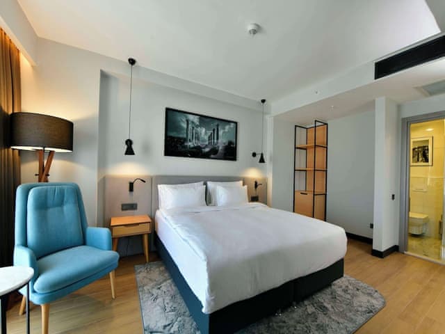 Junior Suite, Terrace, Partial Sea View