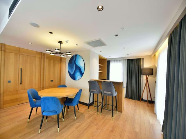 Presidential Suite, Partial Sea View