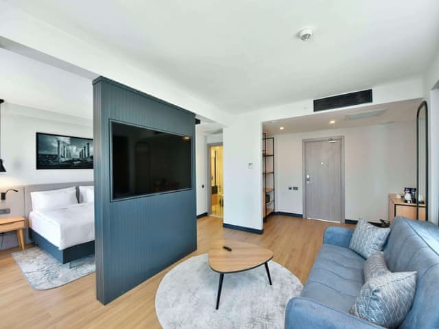 Junior Suite, Terrace, Partial Sea View