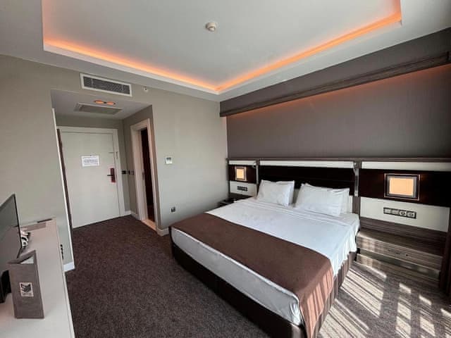 Deluxe Double Room, City view