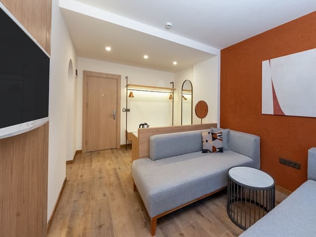 Suite, City view