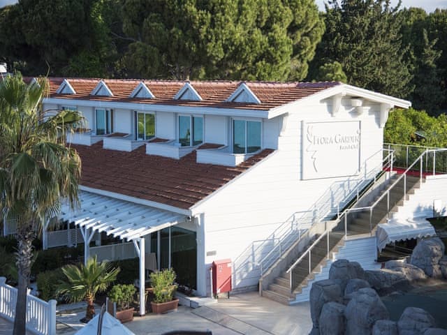 Superior Deluxe Sea View