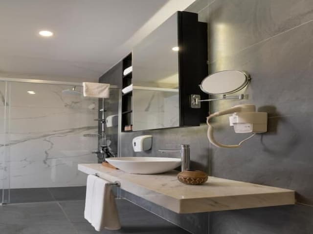 Standard Bungalow, Sea View