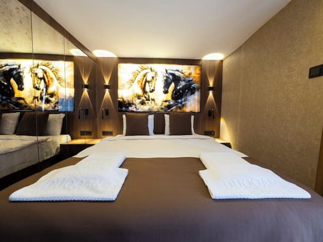 Superior Large Family Room