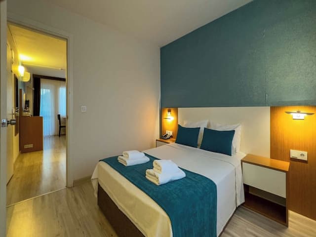 Luxury Suite, 1 Bedroom, Sea View