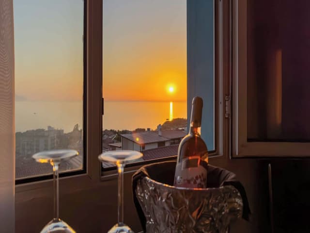 Luxury Suite, 1 Bedroom, Sea View