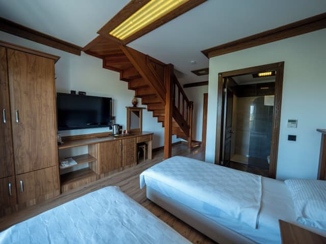 Duplex, River View