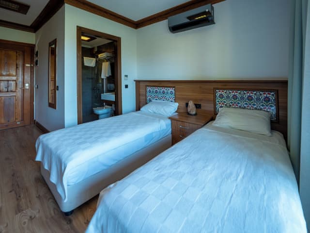 Duplex, River View