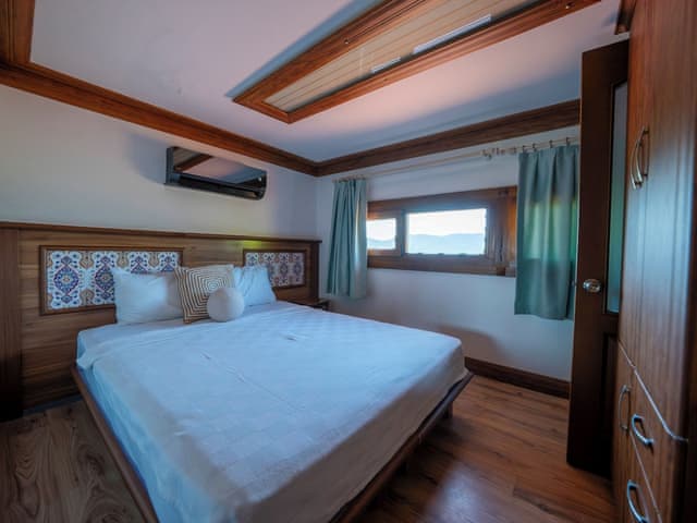 Duplex, River View
