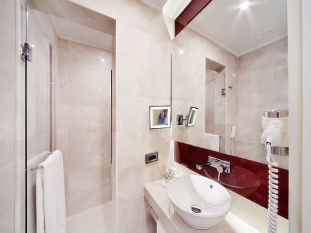 Standart Çift Kişilik Oda