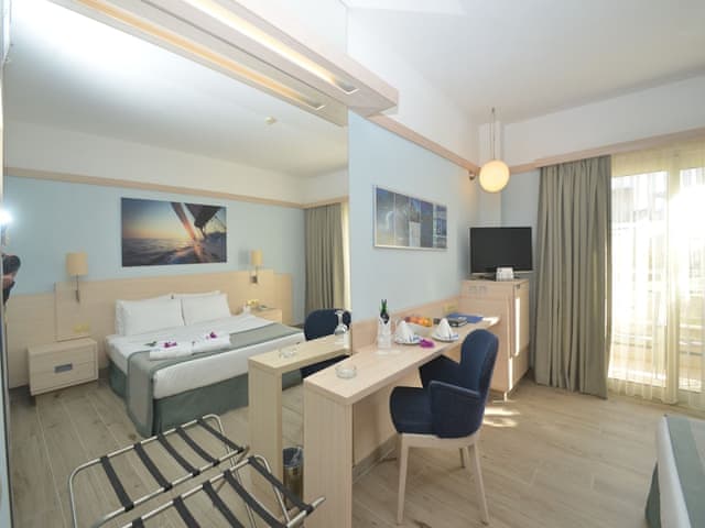 Standard Room, Pool view