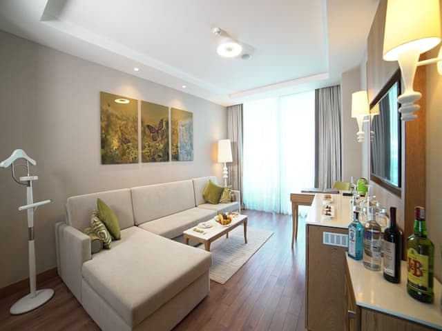 Deluxe Suite, Sea View
