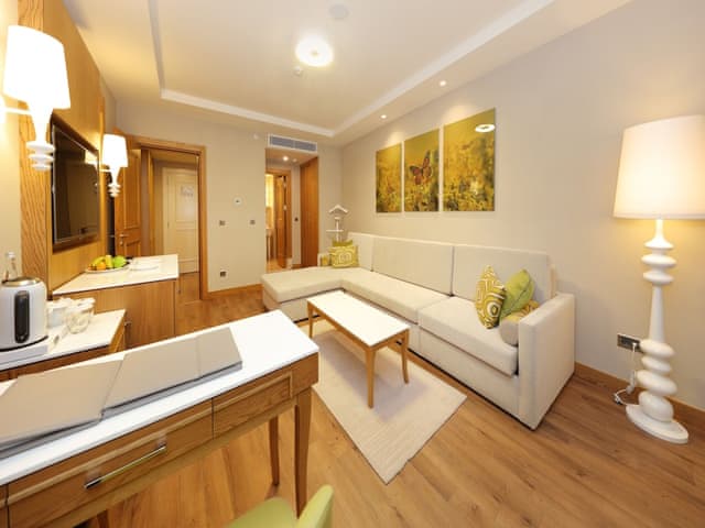 Deluxe Suite, Sea View