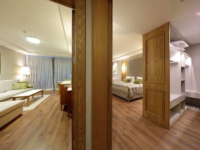 Deluxe Suite, Sea View