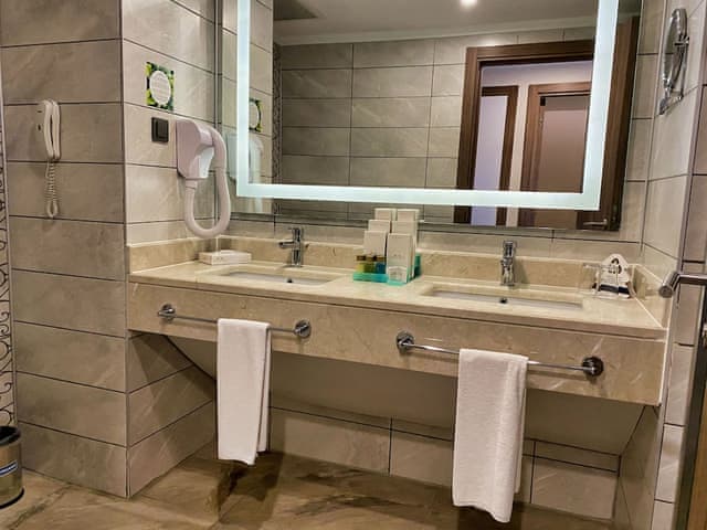 Comfort Room, 2 Bedrooms, 2 Bathrooms (Sea Side)