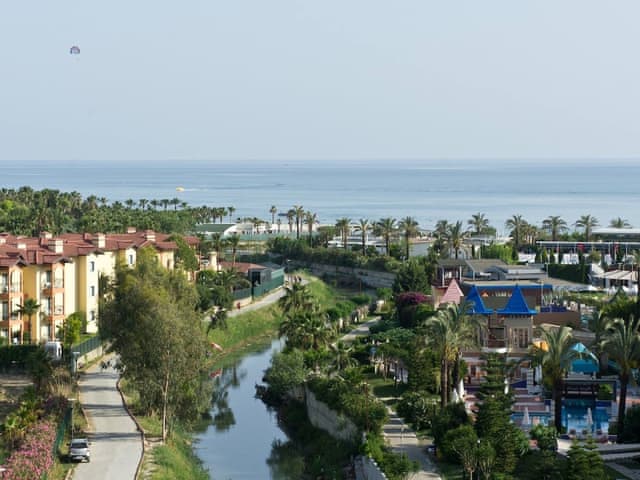 Comfort Room, 2 Bedrooms, 2 Bathrooms (Sea Side)