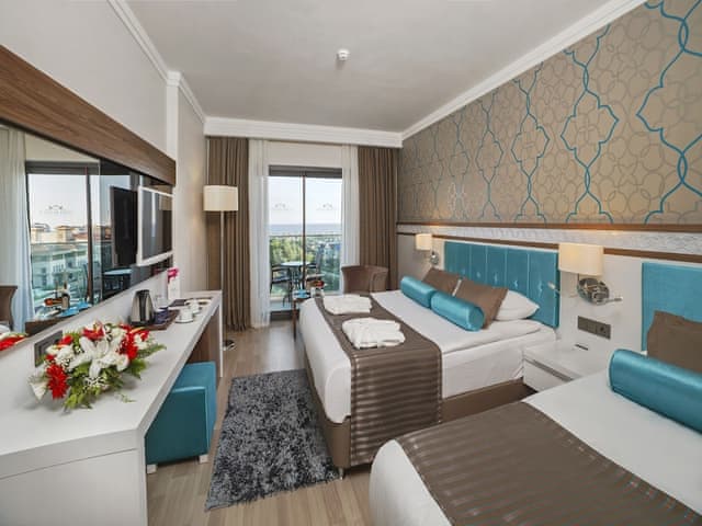 Standard Room (Land Side)