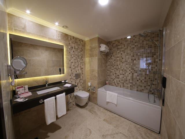 Junior Suite, 1 King Bed, Non Smoking