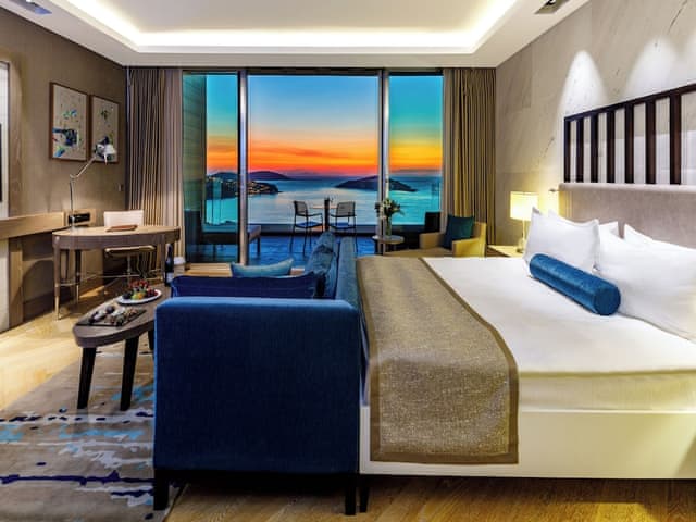 Deluxe King Room with Sea view