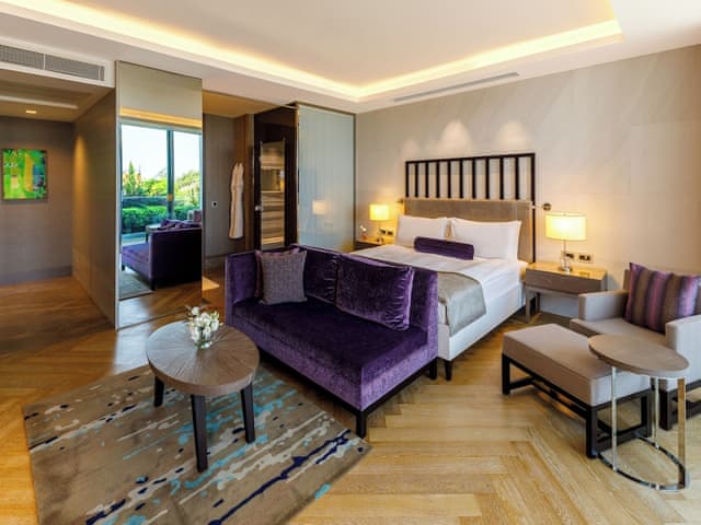 Executive Family Suite, Partial Sea View