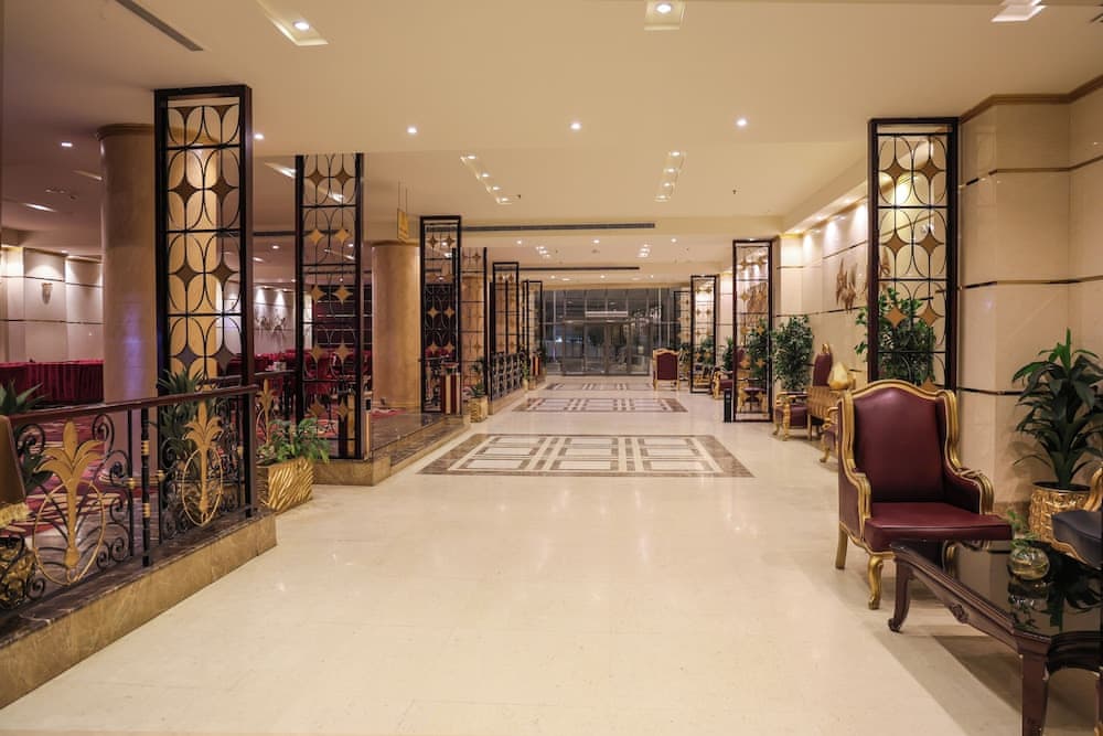 Reef Global Hotel