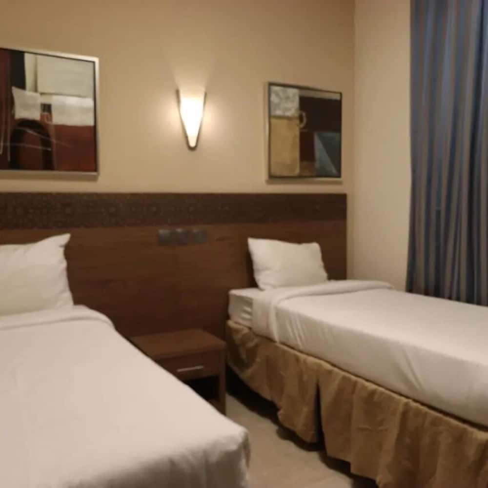Wahdat Khair Hotel