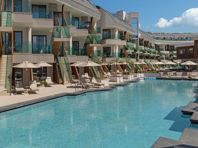 Superior Pool Access