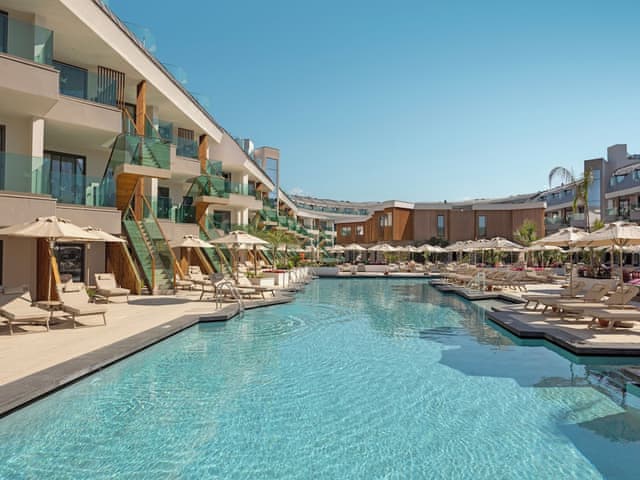 Superior Pool Access via Stairs