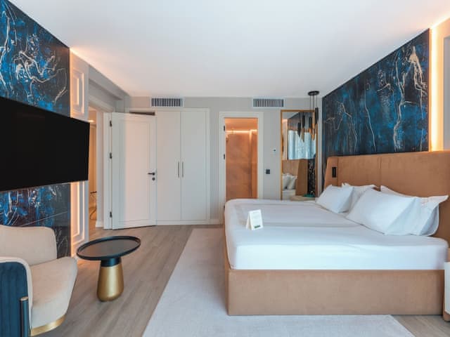 Junior Suite, Balcony, Garden View