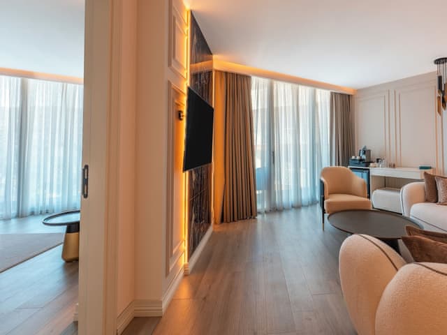 Junior Suite, Balcony, Garden View