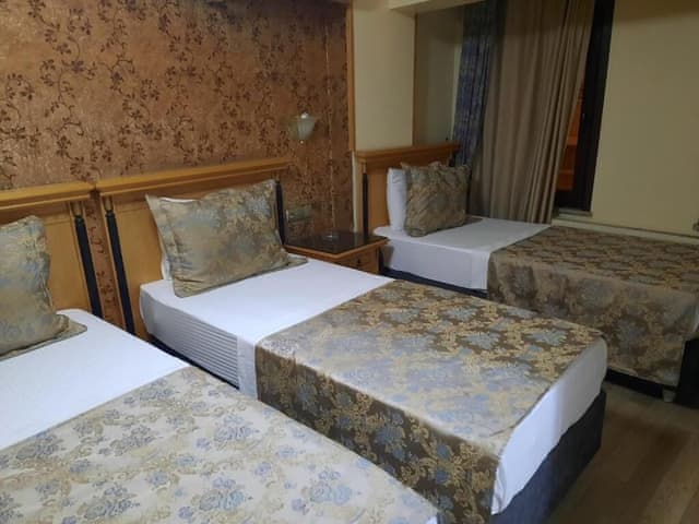 Ekonomik Üç Kişilik Oda