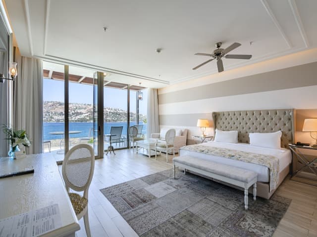 Premium Room, Multiple Beds, Sea View (Queen)