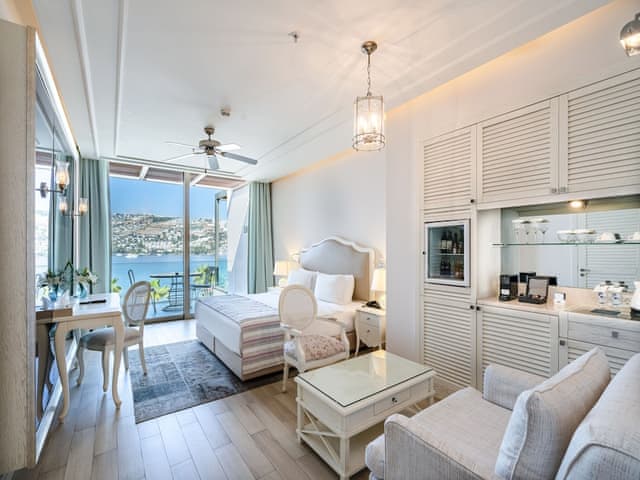 Premium Room, Multiple Beds, Sea View (Queen)