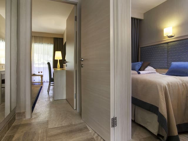 Family Room (Superior Family Room)