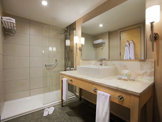 Family Room (Superior Family Room)