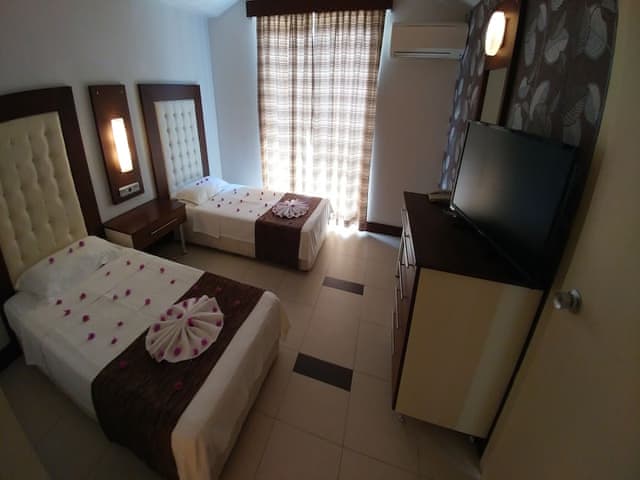 Standard Room, Connecting Rooms