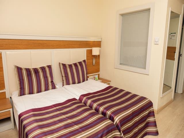 Family Room (Classic)