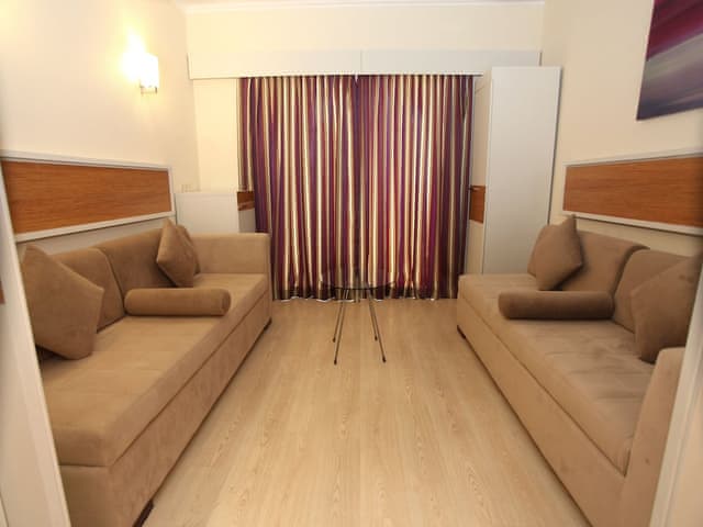 Family Room (Classic)