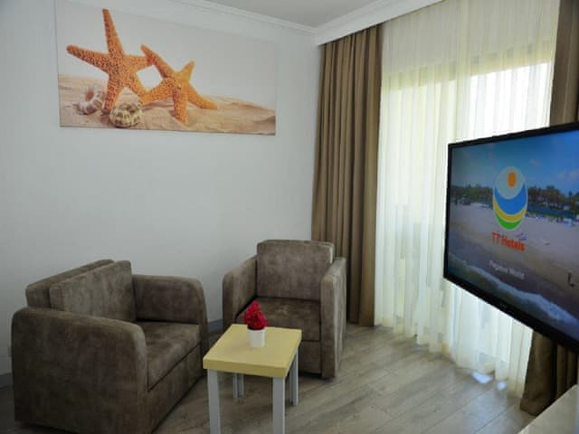 Superior Suite, Balcony (SLV)