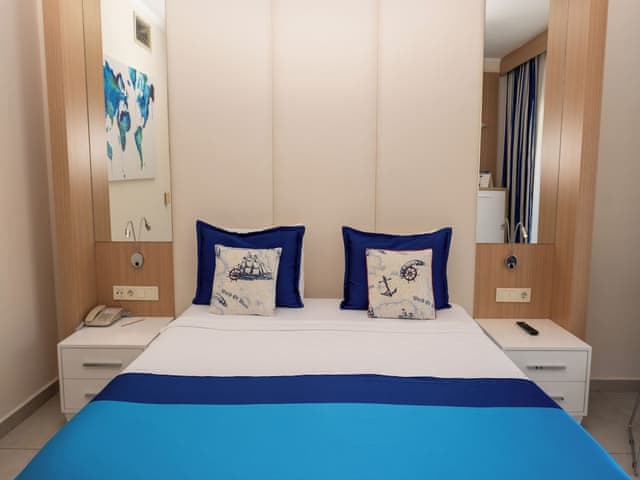 Classic Double Room, Balcony (DZB)