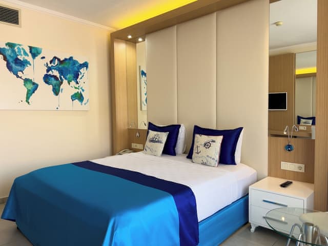 Classic Double Room, Balcony (DZB)