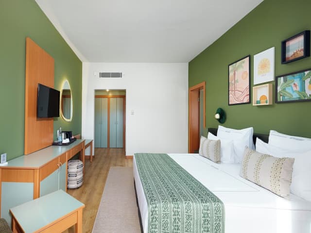 Hotel Family Room