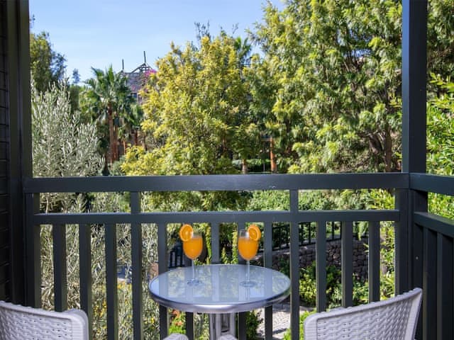 Standart Deniz Manzaralı Oda